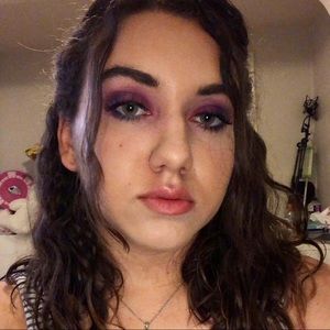 Meet your Posher, Sierra